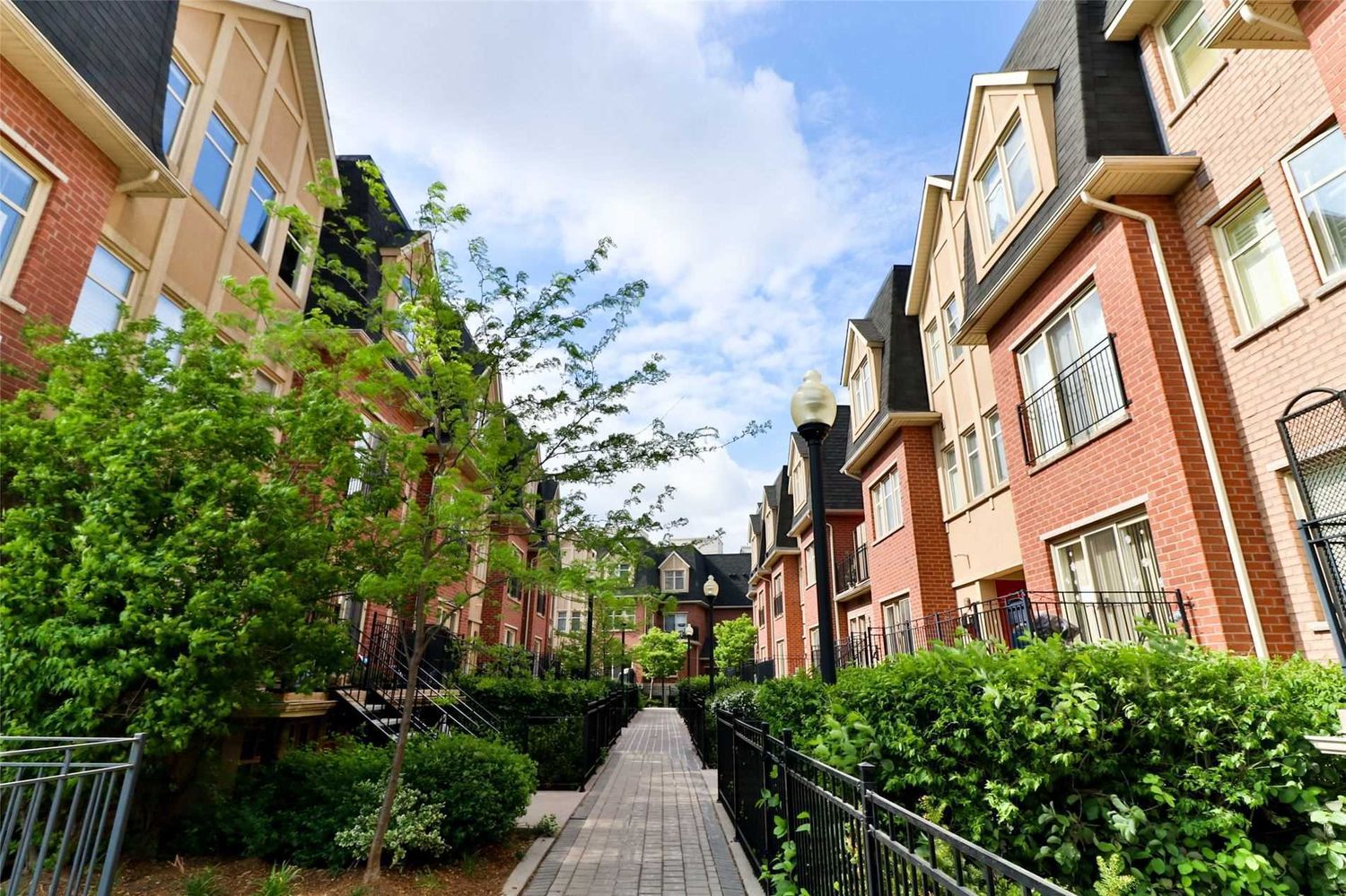1496 Victoria Park Avenue. Victoria Village Townhomes is located in  North York, Toronto - image #2 of 2
