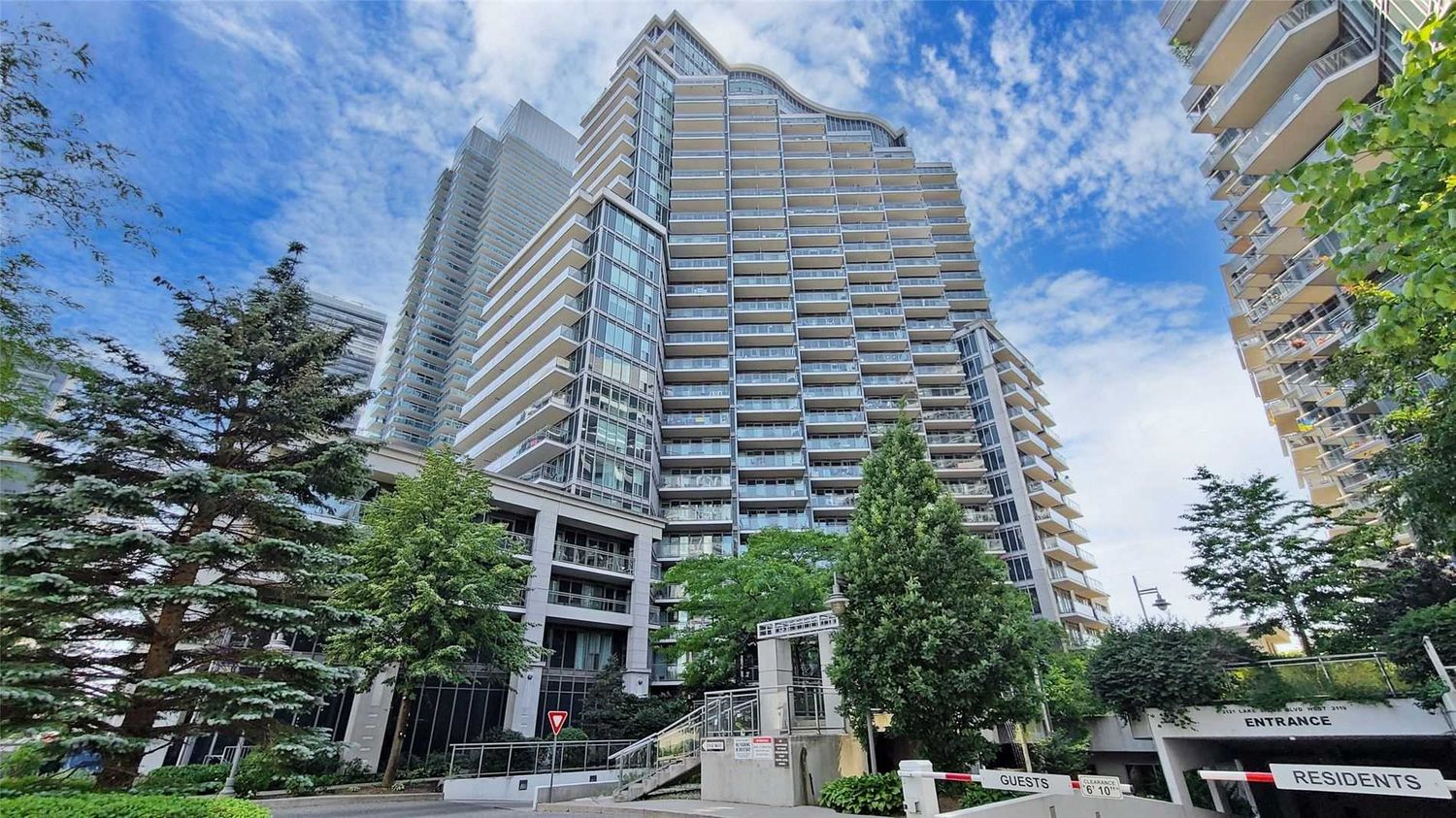 2121 Lake Shore Boulevard W. Voyager I at Waterview Condos is located in  Etobicoke, Toronto - image #2 of 13
