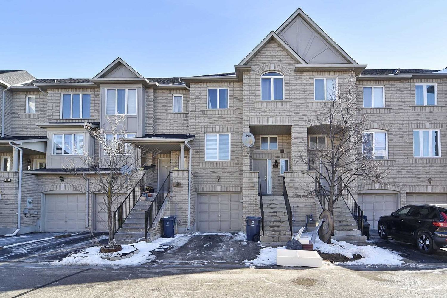 1075 Ellesmere Road. West Birkdale Condos is located in  Scarborough, Toronto - image #1 of 2