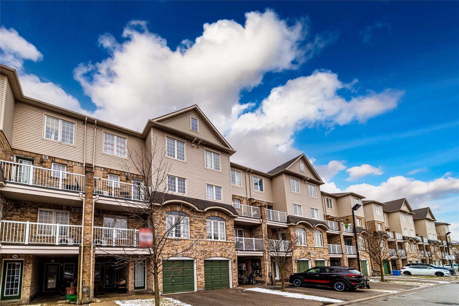 42 Pinery Tr. Woodside Village Townhomes is located in  Scarborough, Toronto - image #1 of 2