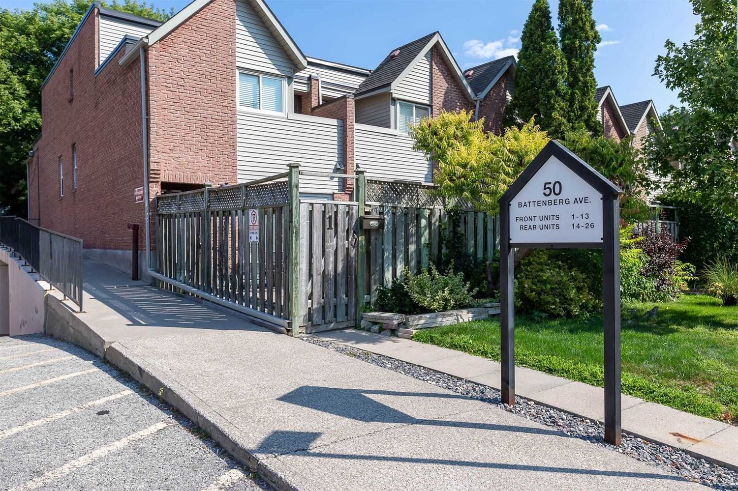 50 Battenberg Avenue. Battenberg Townhomes is located in  East End, Toronto - image #1 of 3