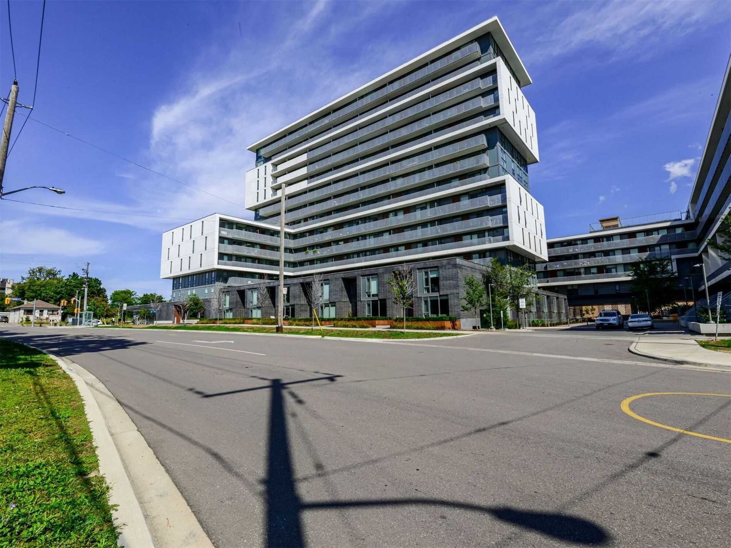 1 Leila Lane. The Yorkdale Condos is located in  North York, Toronto - image #1 of 2