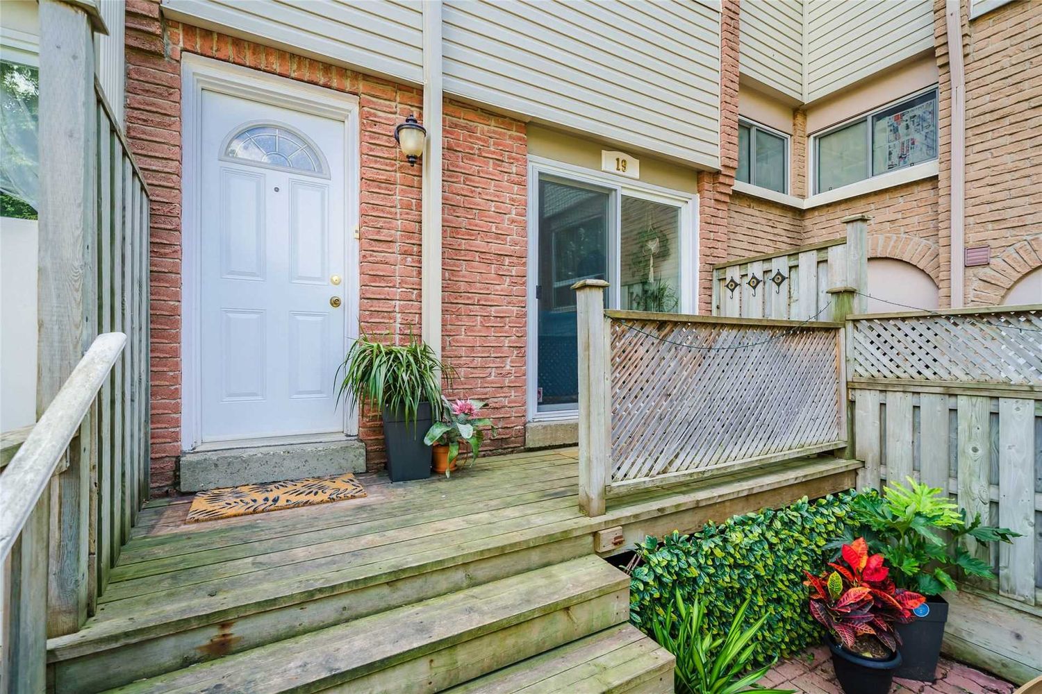 1666 Queen Street E. 1666 Queen St East Townhomes is located in  East End, Toronto - image #2 of 3