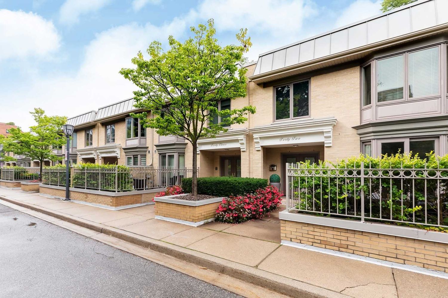 20-50 Lower Village Gate. Village Gate Townhomes is located in  Midtown, Toronto - image #1 of 2