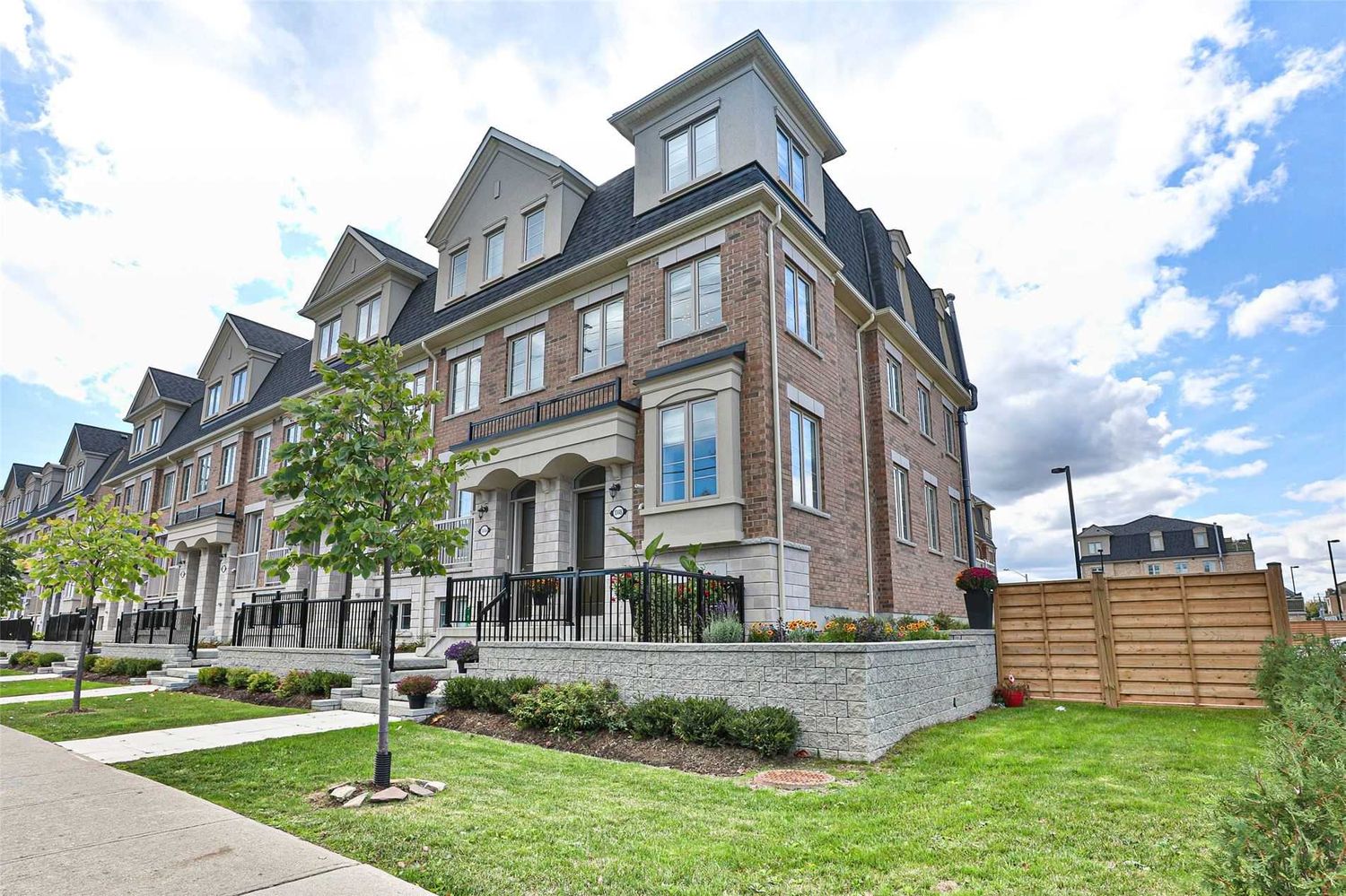 135-193 Norseman Street. Westhaven On Islington Townhomes is located in  Etobicoke, Toronto - image #2 of 3