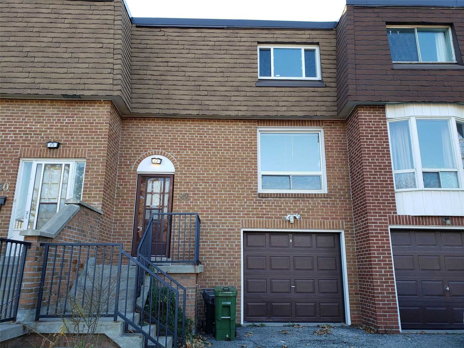 2-90 Crockamhill Drive. Crockamhill Drive Townhomes is located in  Scarborough, Toronto - image #2 of 2