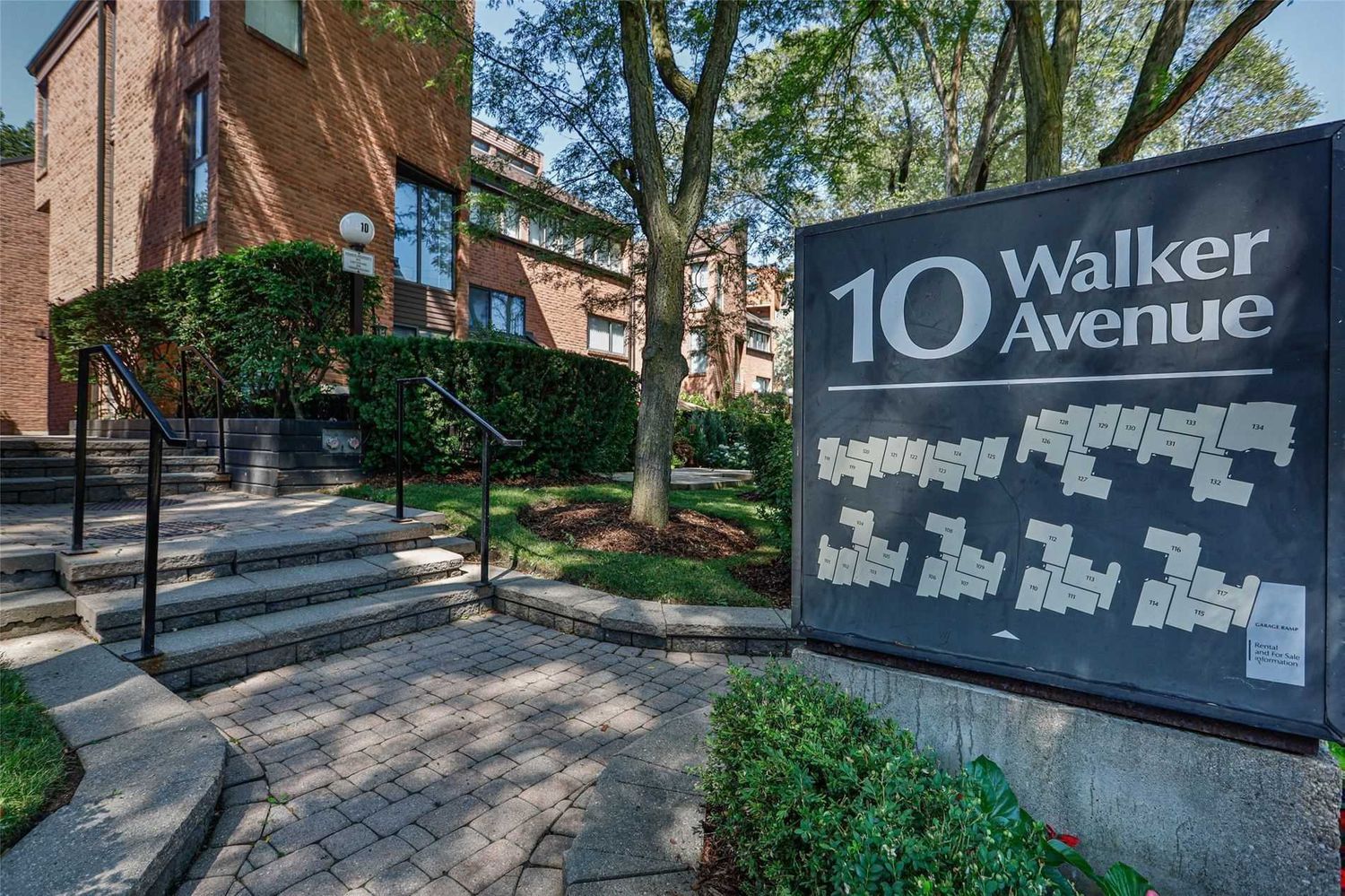 10 Walker Avenue. 10 Walker Avenue Condos is located in  Midtown, Toronto - image #3 of 3