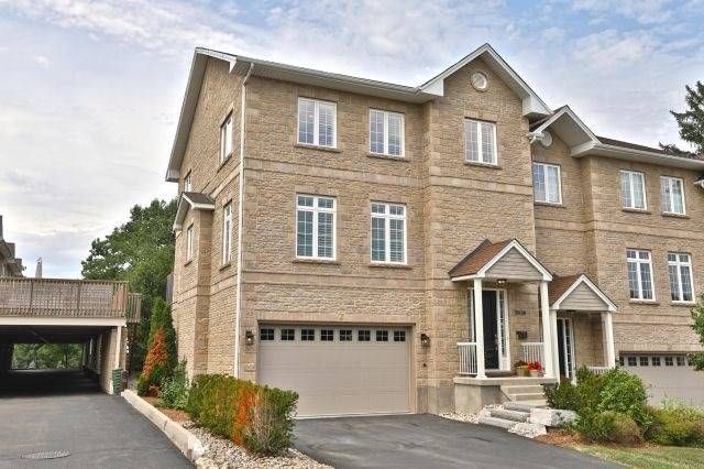 2635-2639 Rogers Road. Rogers & Glen Erin Townhomes is located in  Mississauga, Toronto - image #2 of 2