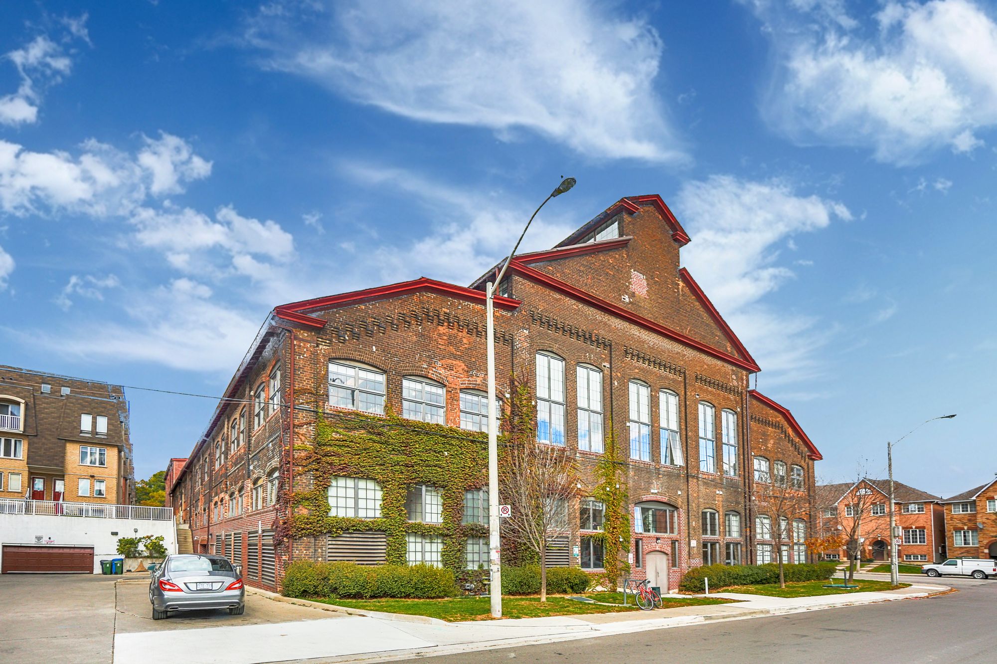 1100 Lansdowne Ave Foundry Lofts 1 Condo for Sale & 0 Units for