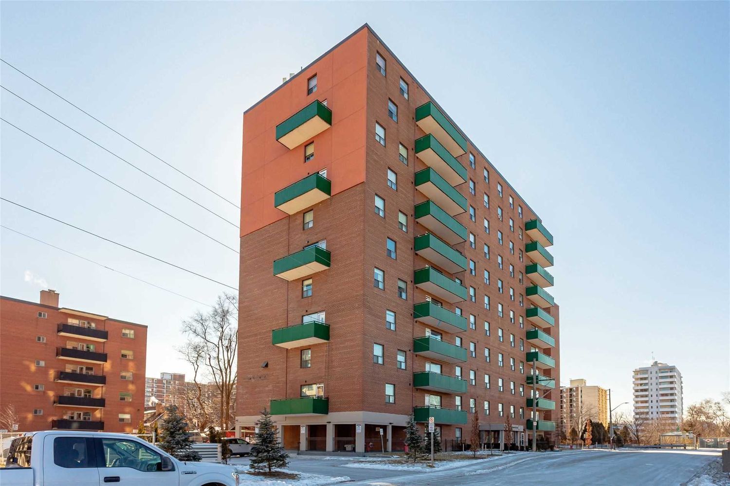 49 Queen Street E. 49 Queen Condos is located in  Mississauga, Toronto - image #1 of 2