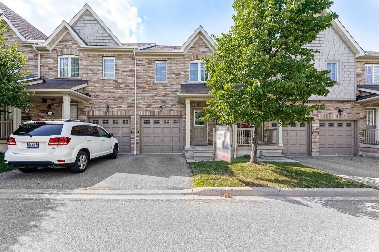 5255 Palmetto Place. 5255 Palmetto Pl Townhomes is located in  Mississauga, Toronto - image #1 of 2