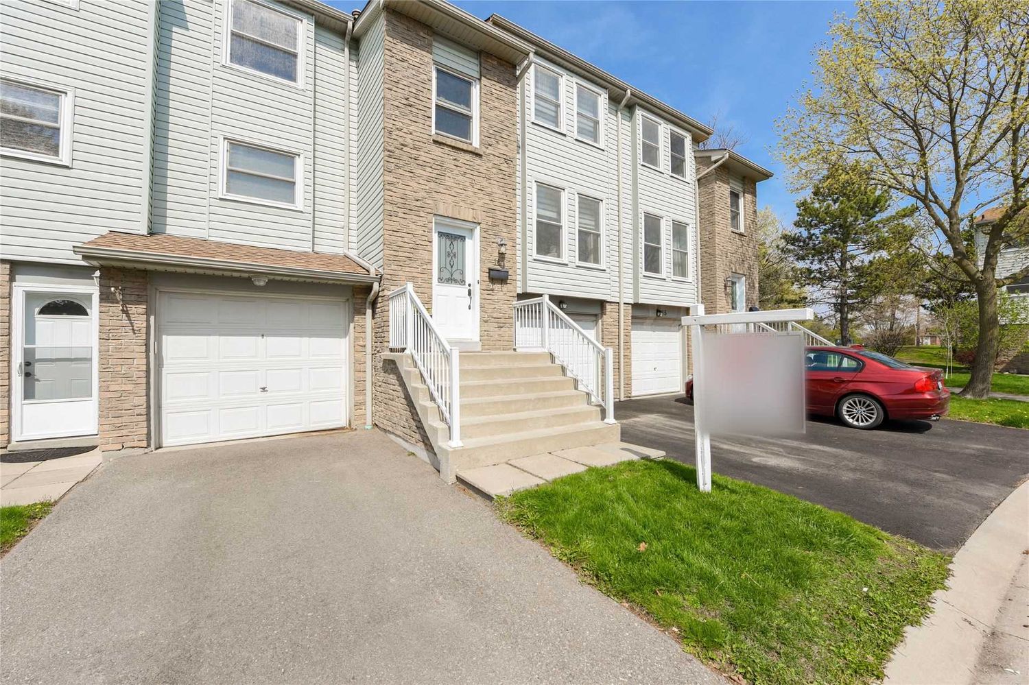 5878 Montevideo Road. 5878 Montevideo Road Townhomes is located in  Mississauga, Toronto - image #2 of 2