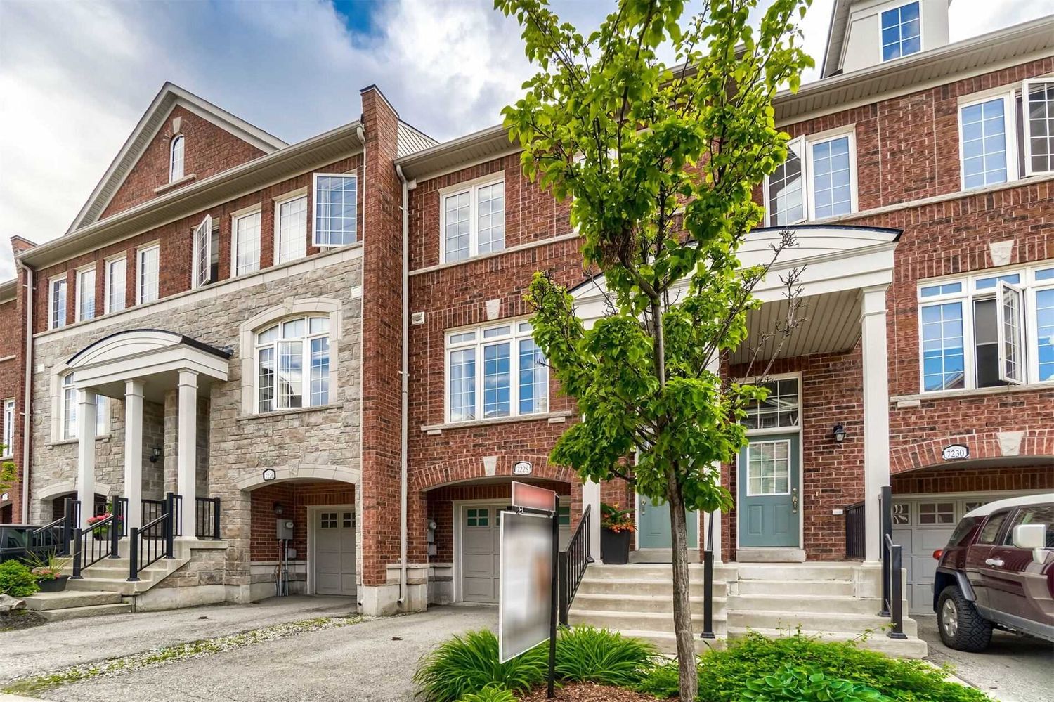 7172 Triumph Lane. 7172 Triumph Lane Townhomes is located in  Mississauga, Toronto - image #1 of 2