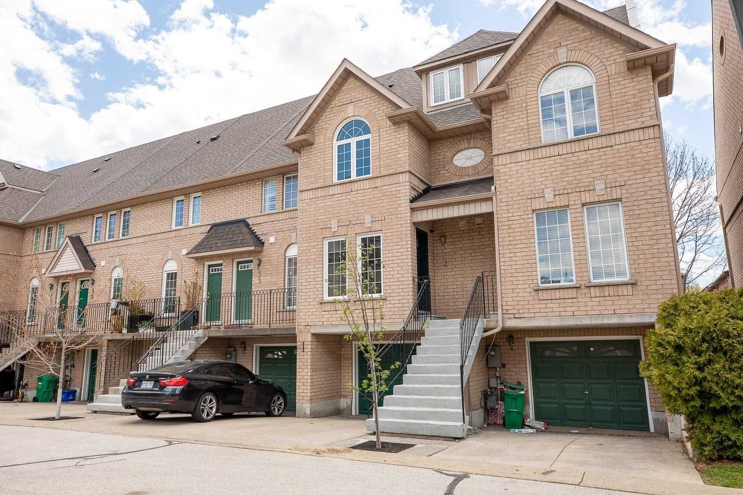 80 Strathaven Drive. 80 Strathaven Drive Townhomes is located in  Mississauga, Toronto - image #2 of 2