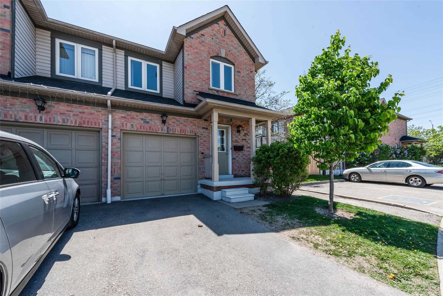 4600 Kimbermount Avenue.  4600 Kimbermount Avenue Townhomes is located in  Mississauga, Toronto - image #2 of 2