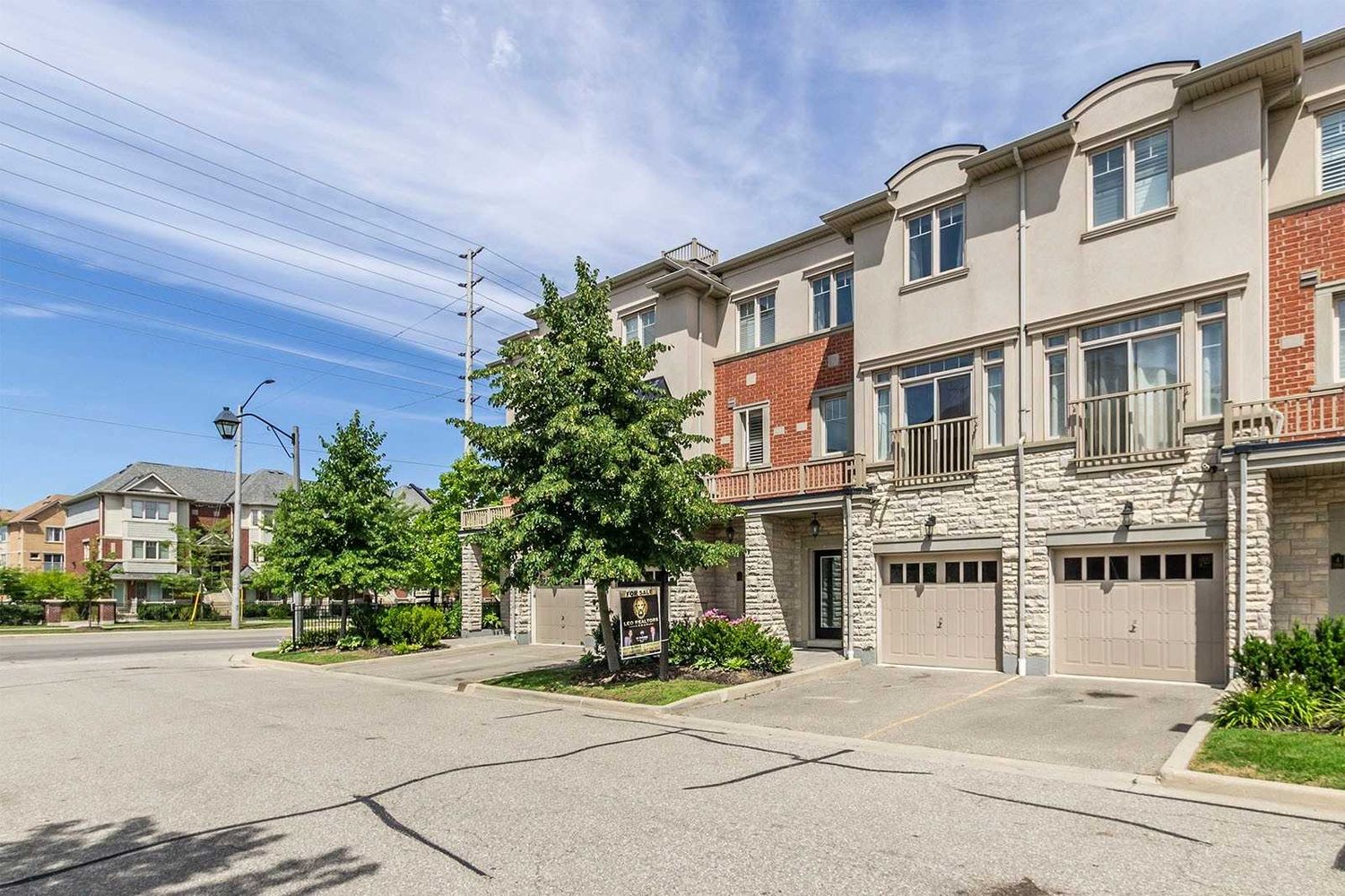 3350-3390 Thomas Street. Cobblestone Mews Townhomes is located in  Mississauga, Toronto - image #3 of 3