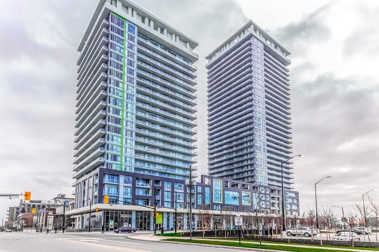 360 Square One Drive. Limelight North Tower Condos is located in  Mississauga, Toronto - image #1 of 2