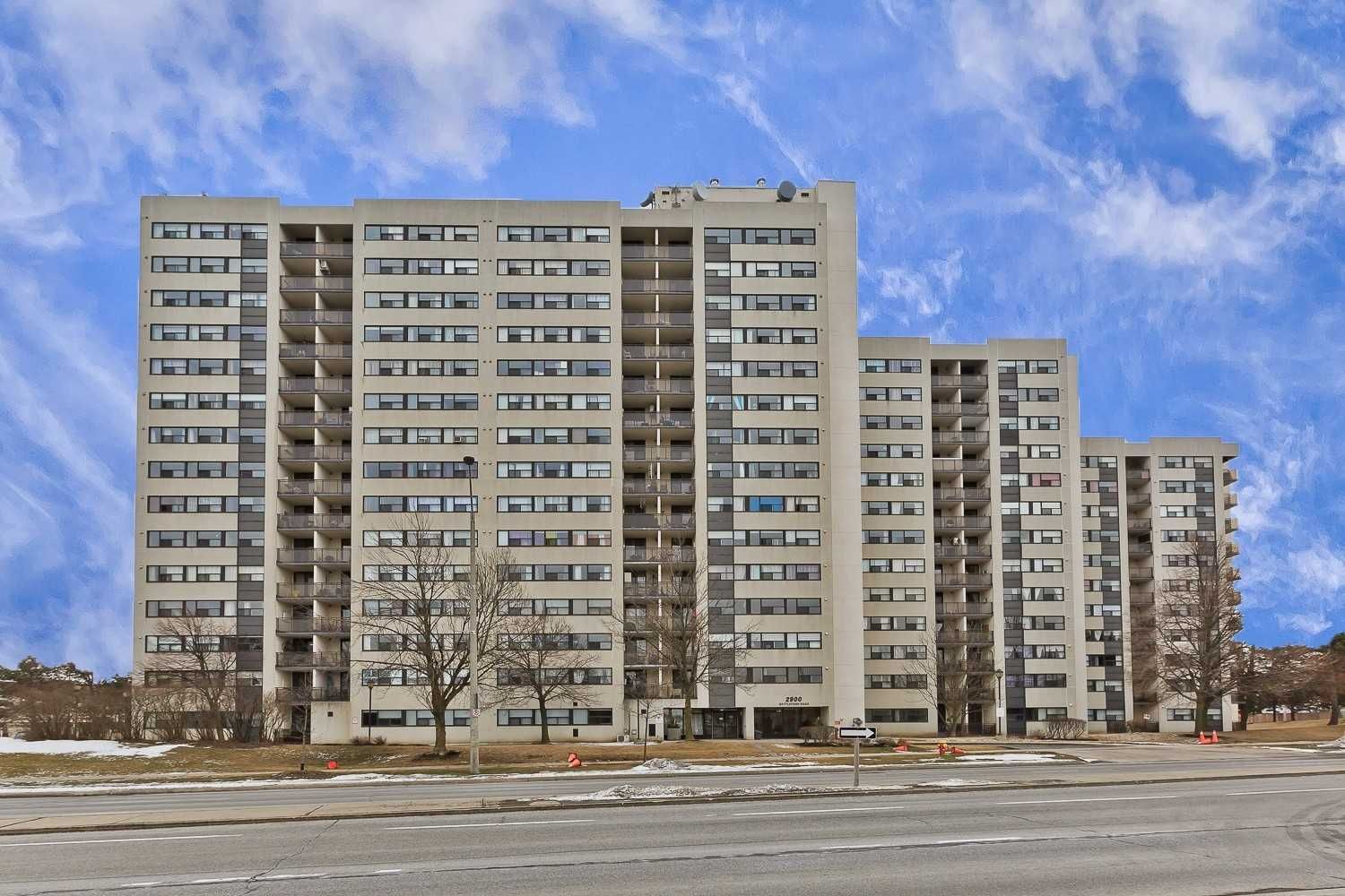 2900 Battleford Road. Meadowvale Condos is located in  Mississauga, Toronto - image #1 of 2