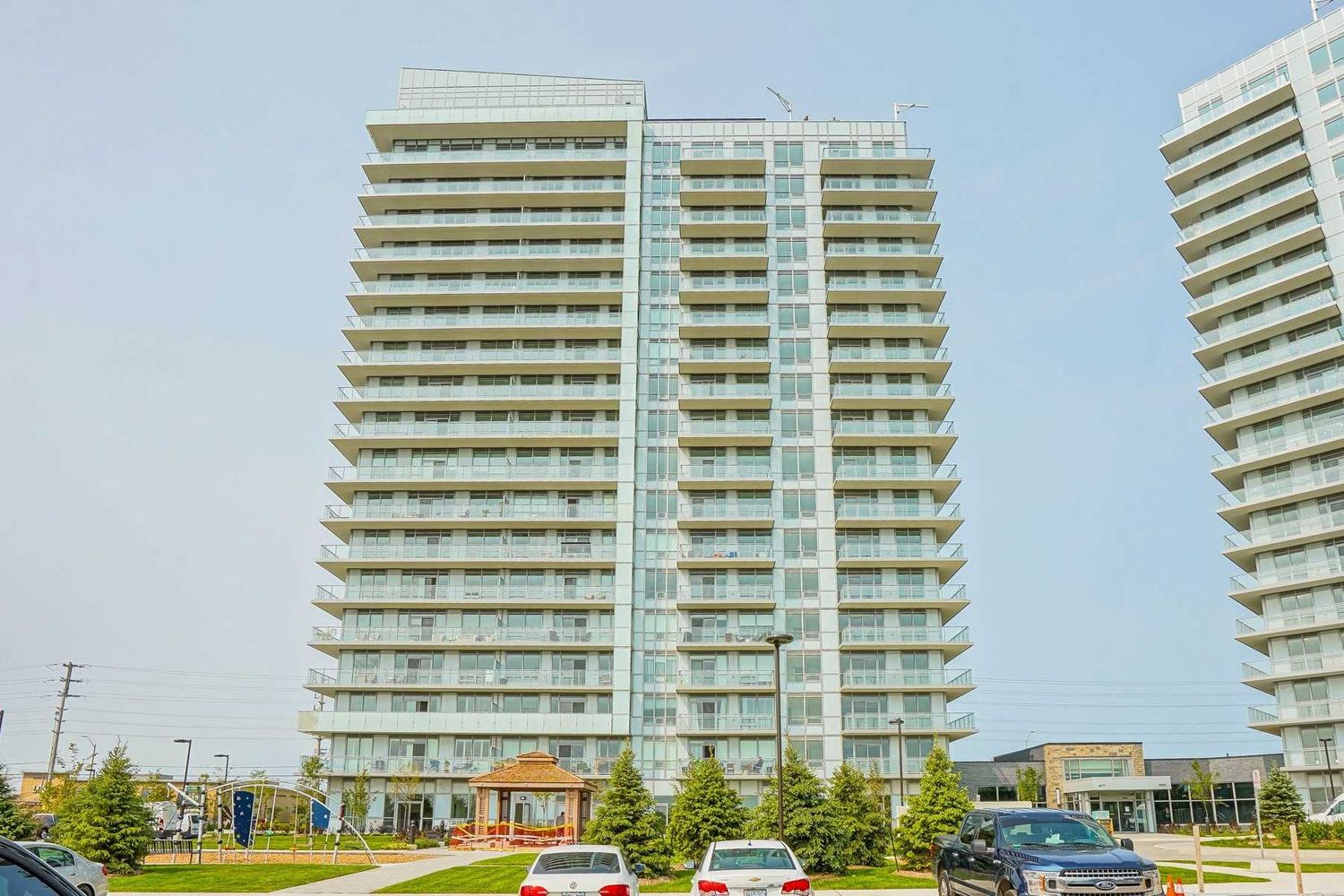 4677 Glen Erin Drive. Mills Square Condos is located in  Mississauga, Toronto - image #2 of 2
