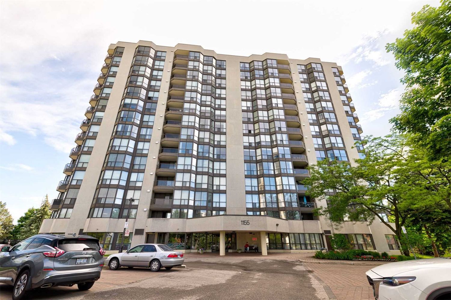 1155 Bough Beeches Boulevard. Orchard Place II Condos is located in  Mississauga, Toronto - image #2 of 2