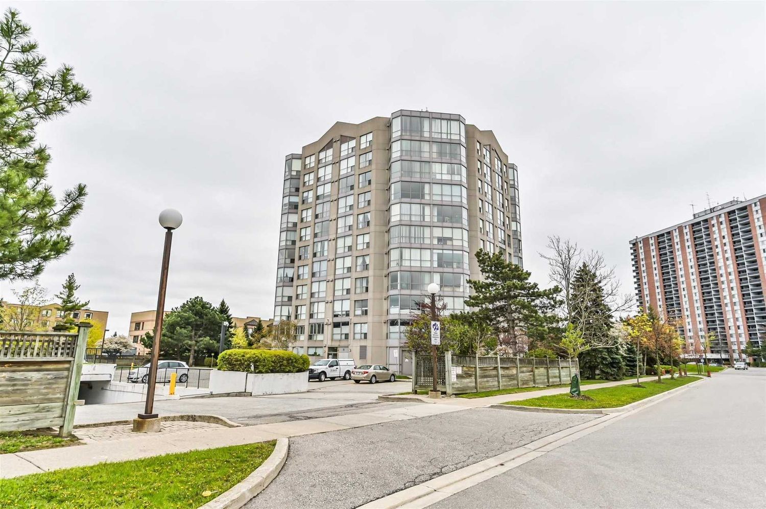 1500 Grazia Court. Peppermill Place Condos is located in  Mississauga, Toronto - image #1 of 2