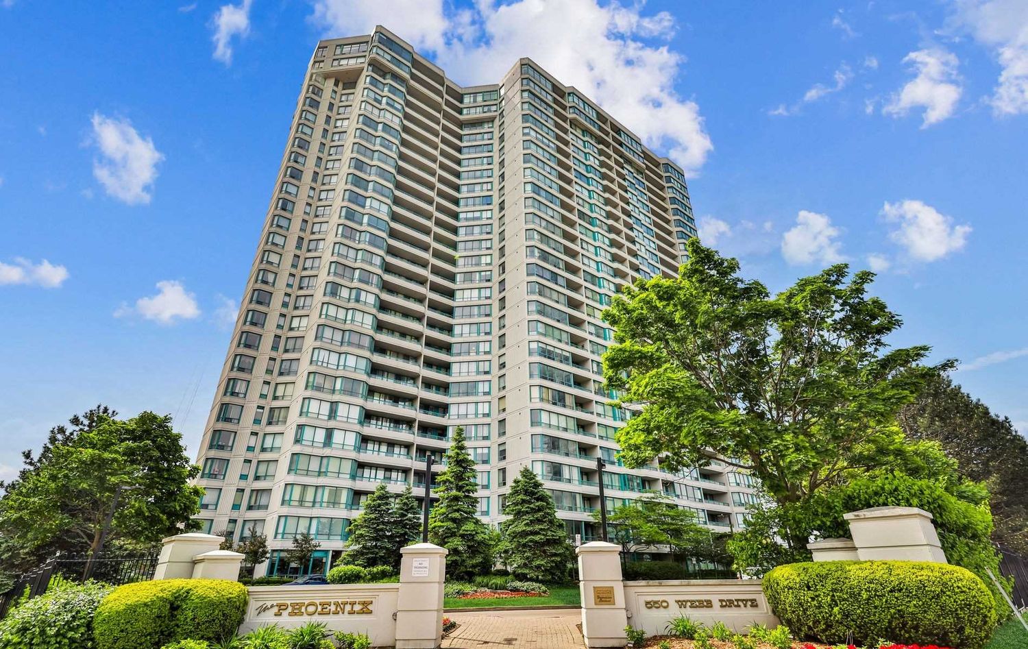 550 Webb Drive. Phoenix Condos is located in  Mississauga, Toronto - image #2 of 2