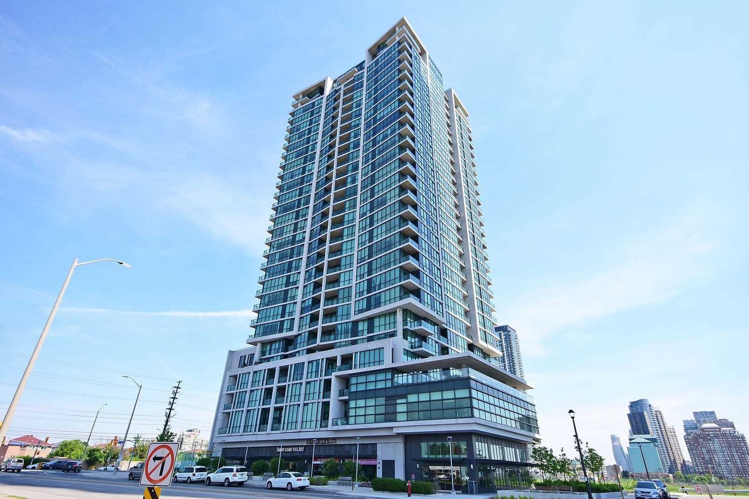 3985 Grand Park Drive. Pinnacle Grand Park Condos is located in  Mississauga, Toronto - image #1 of 2