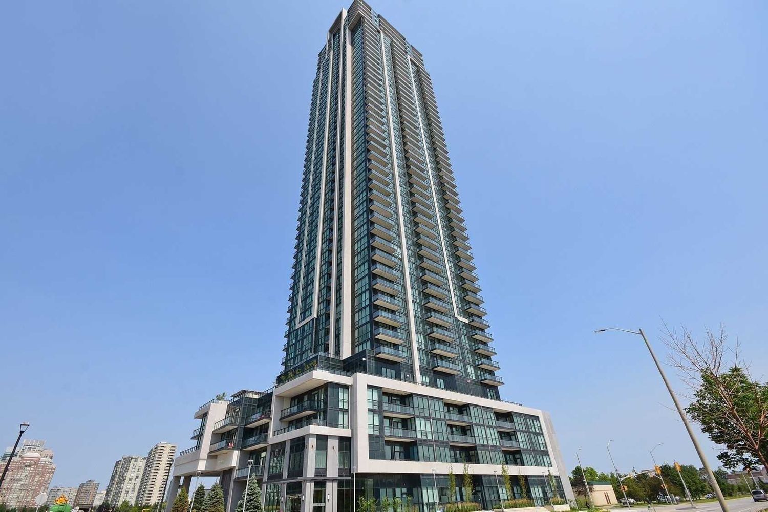 3975 Grand Park Drive. Pinnacle Grand Park II Condos is located in  Mississauga, Toronto - image #1 of 2