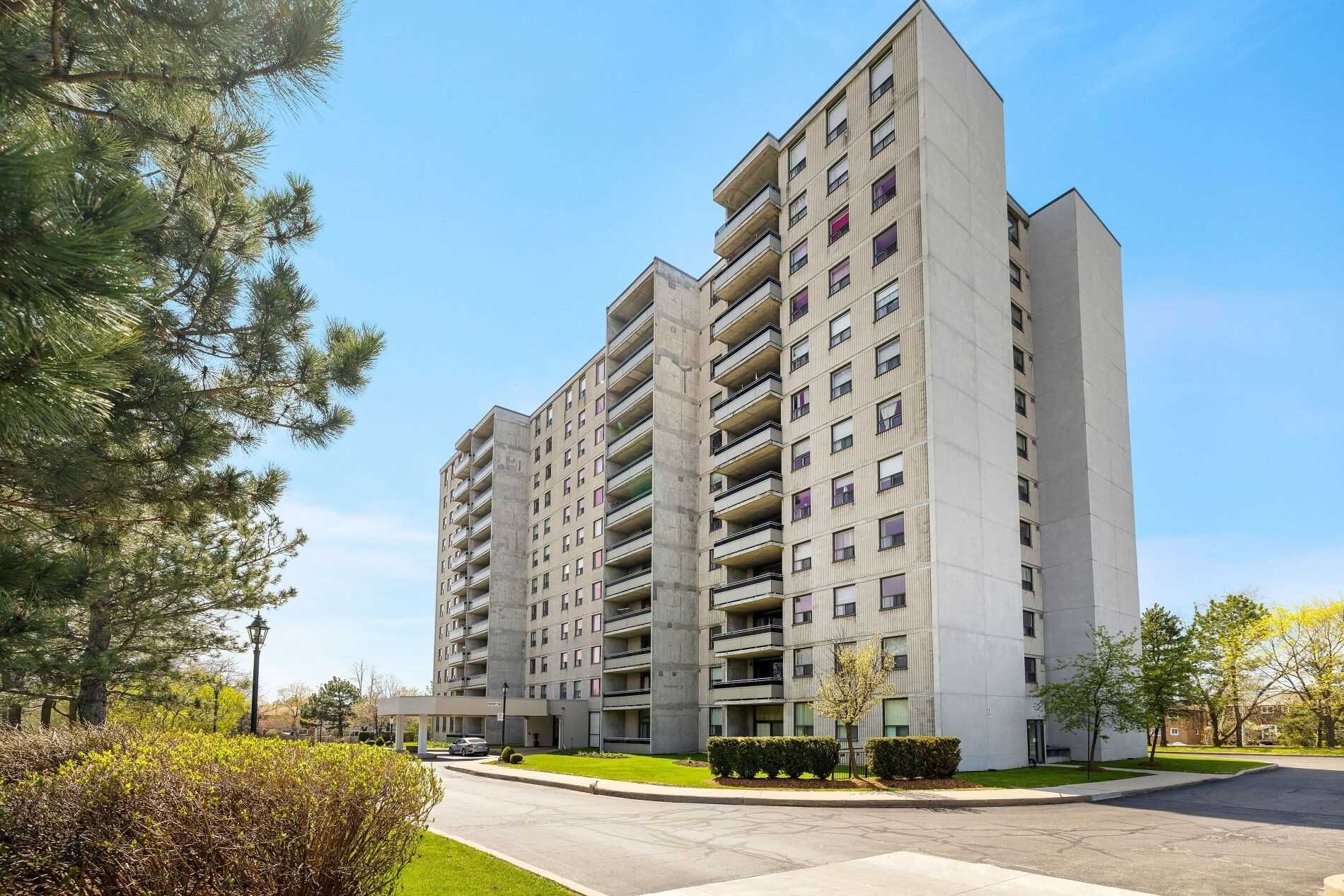 355 Rathburn Rd E Rathburn Towers Condos 2 Beds 1 Bath Unit