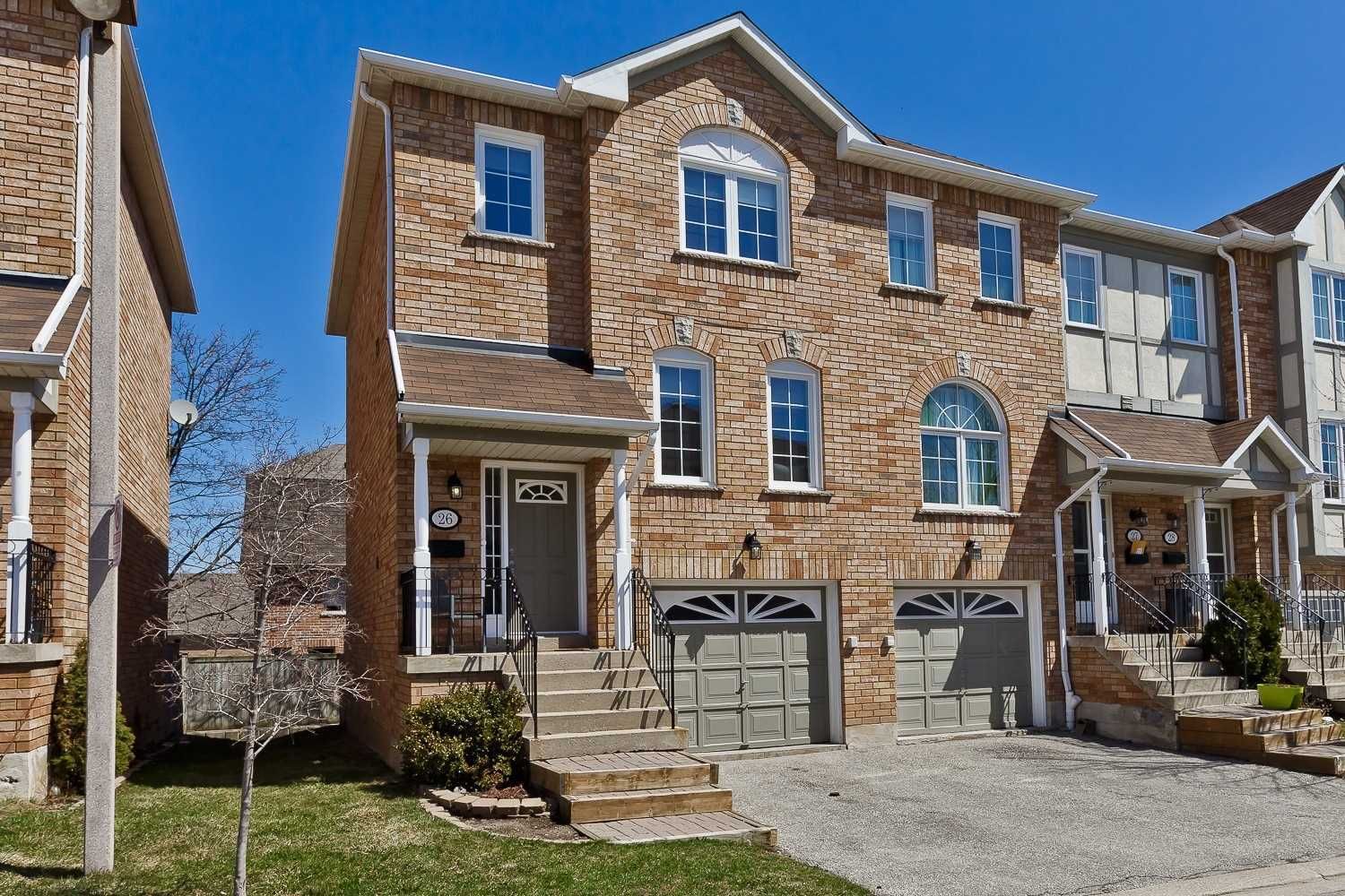 2350 Britannia Rd Sugarbush Townhomes 3 Beds 3 Baths Unit 17 Strata.ca