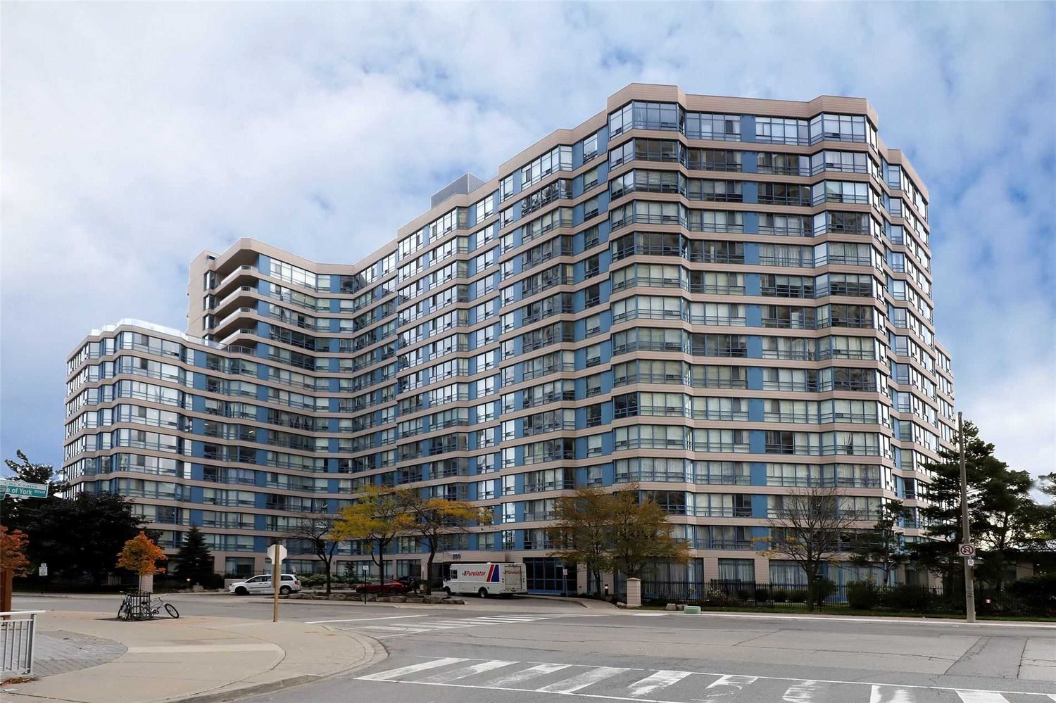 250 Webb Drive. The Odyssey Condos is located in  Mississauga, Toronto - image #1 of 2