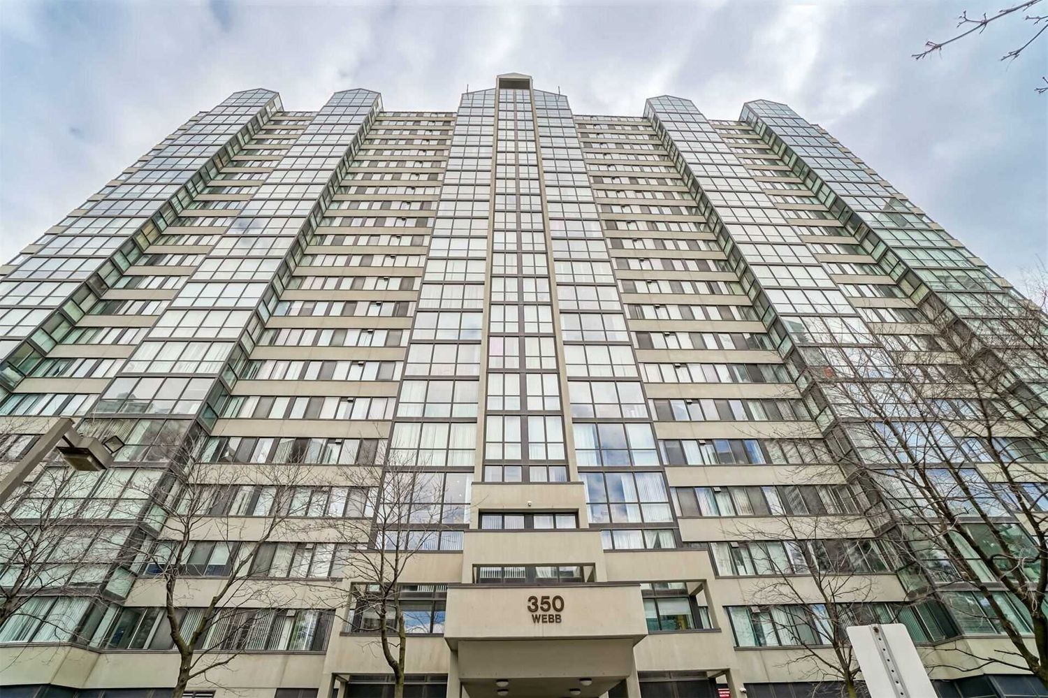 350 Webb Drive. The Platinum Condos is located in  Mississauga, Toronto - image #2 of 2