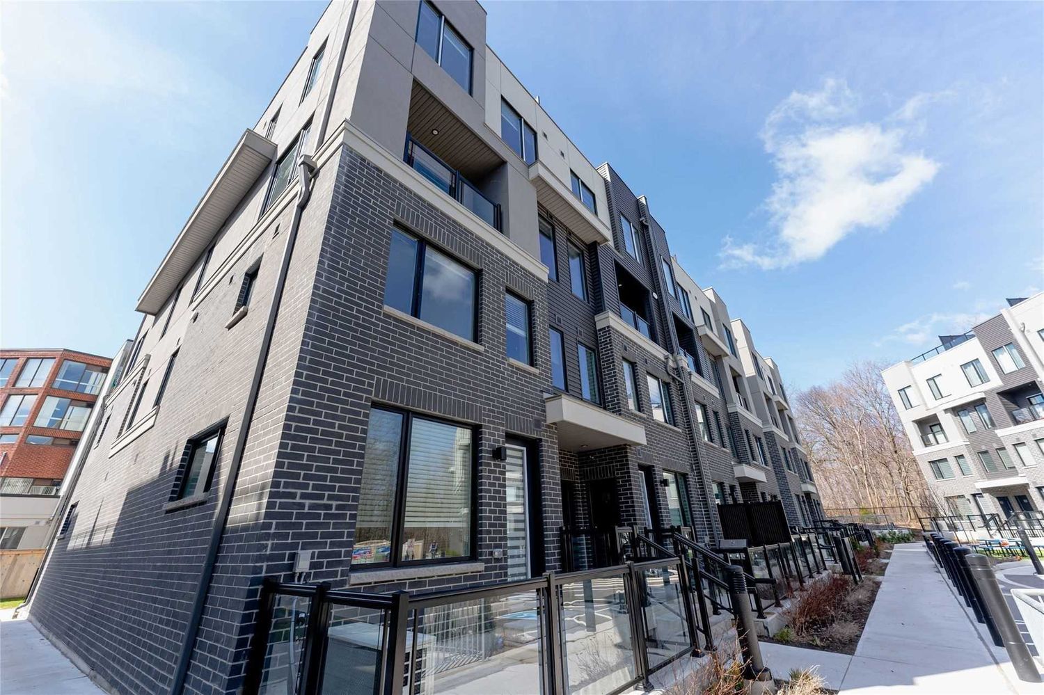 3472-3492 Widdicombe Way. The Way Urban Townhomes is located in  Mississauga, Toronto - image #2 of 2