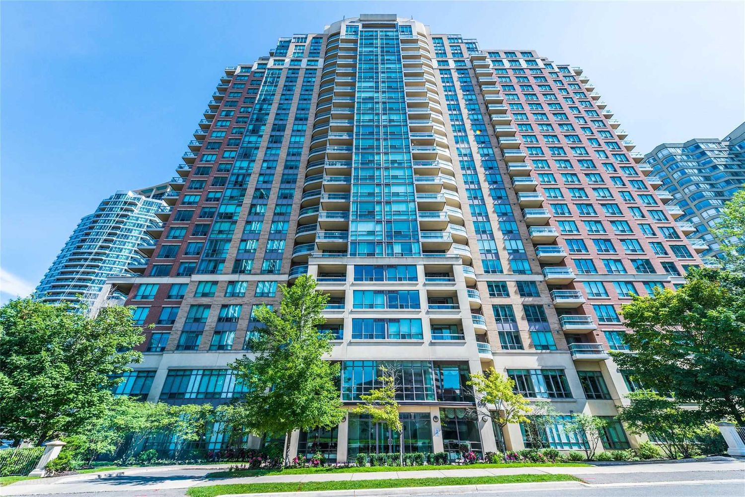 156 Enfield Place. Tiara Condos is located in  Mississauga, Toronto - image #2 of 3