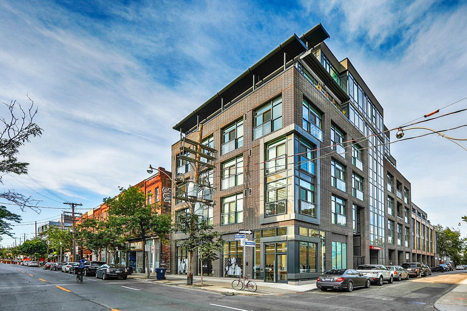 41 Ossington Avenue. Motif Lofts and Towns is located in  West End, Toronto - image #1 of 5