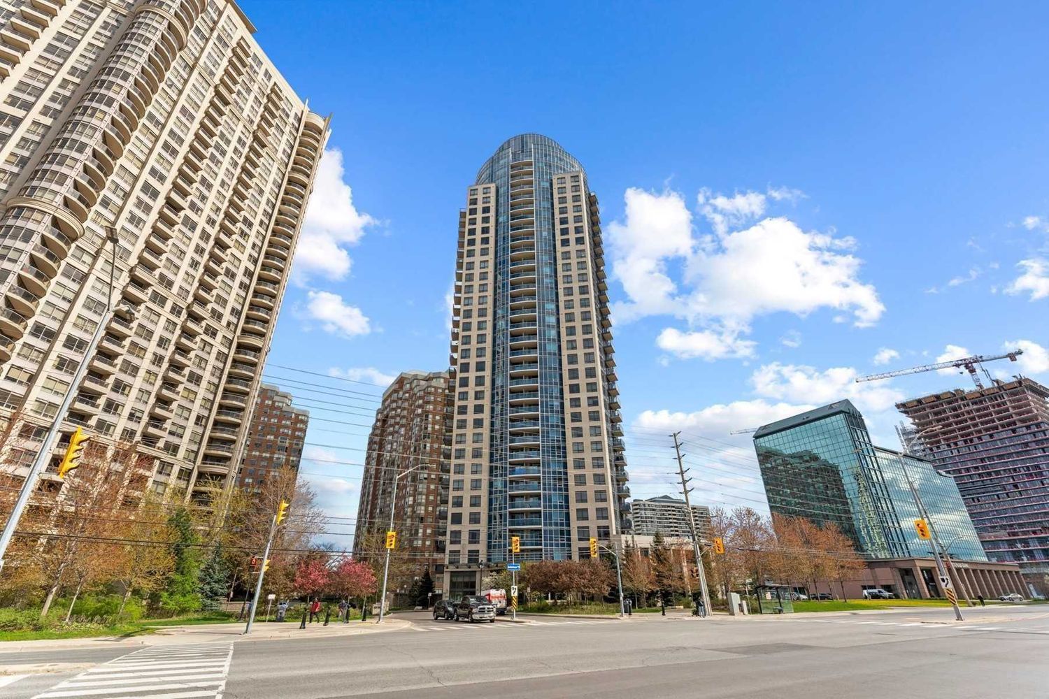 330 Burnhamthorpe Road W. Ultra Ovation at City Centre Condos is located in  Mississauga, Toronto - image #1 of 2