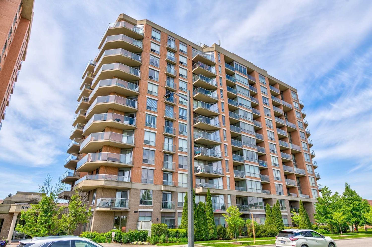 1150 Parkwest Place. Village Terrace Condos is located in  Mississauga, Toronto - image #1 of 2