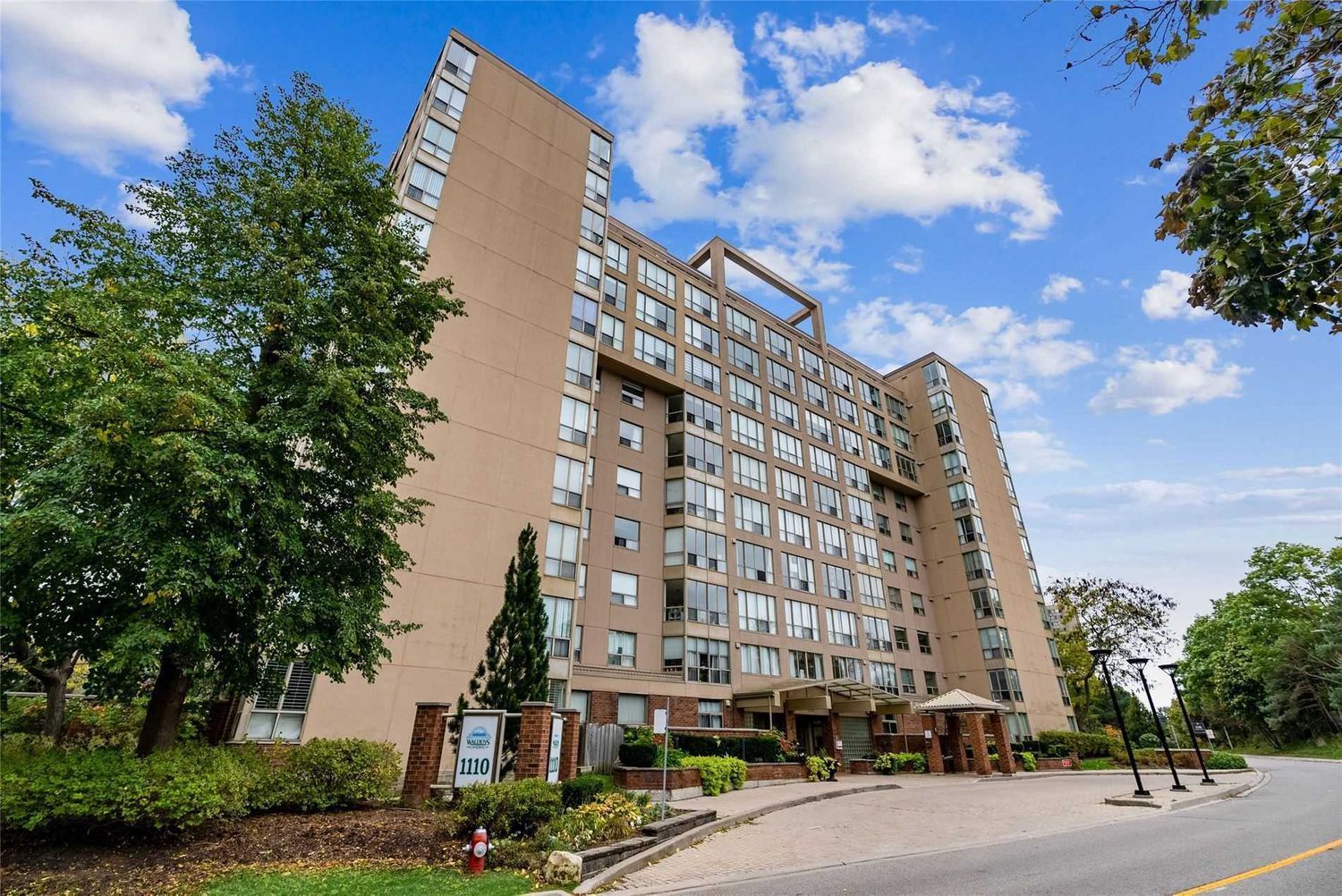 1110 Walden Cir. Waldens Landing Condos is located in  Mississauga, Toronto - image #1 of 2