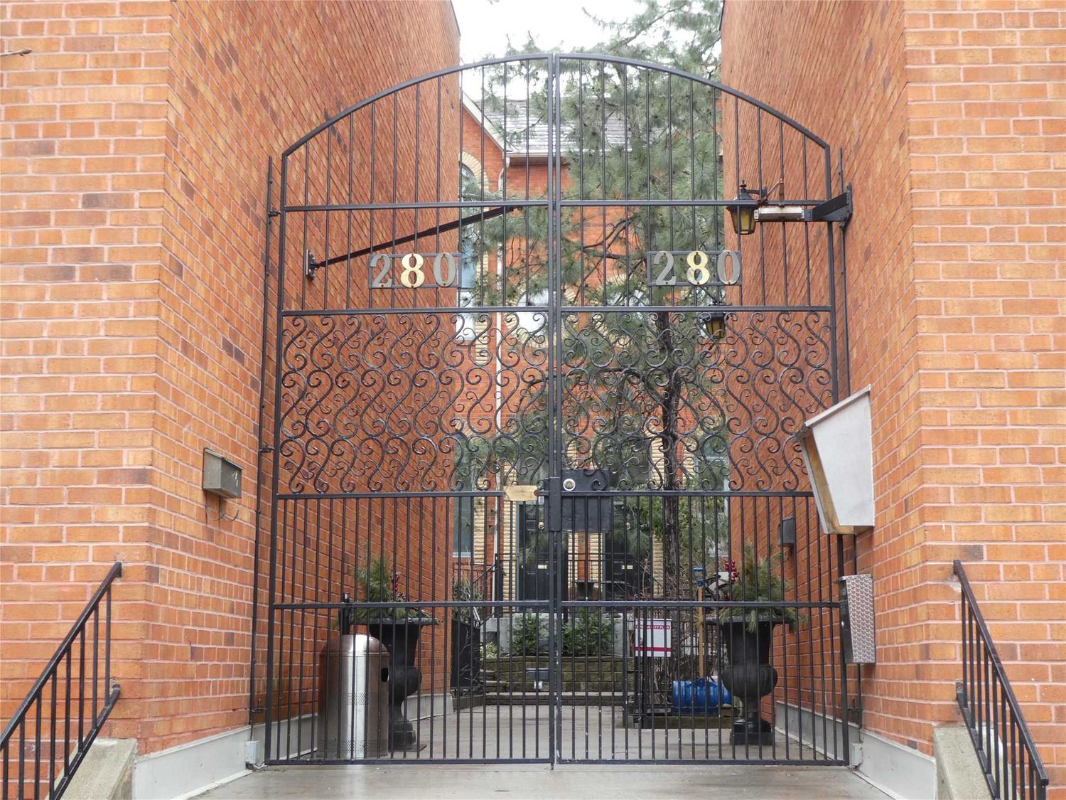 280 Sherbourne Street. 280 Sherbourne Street Townhomes is located in  Downtown, Toronto