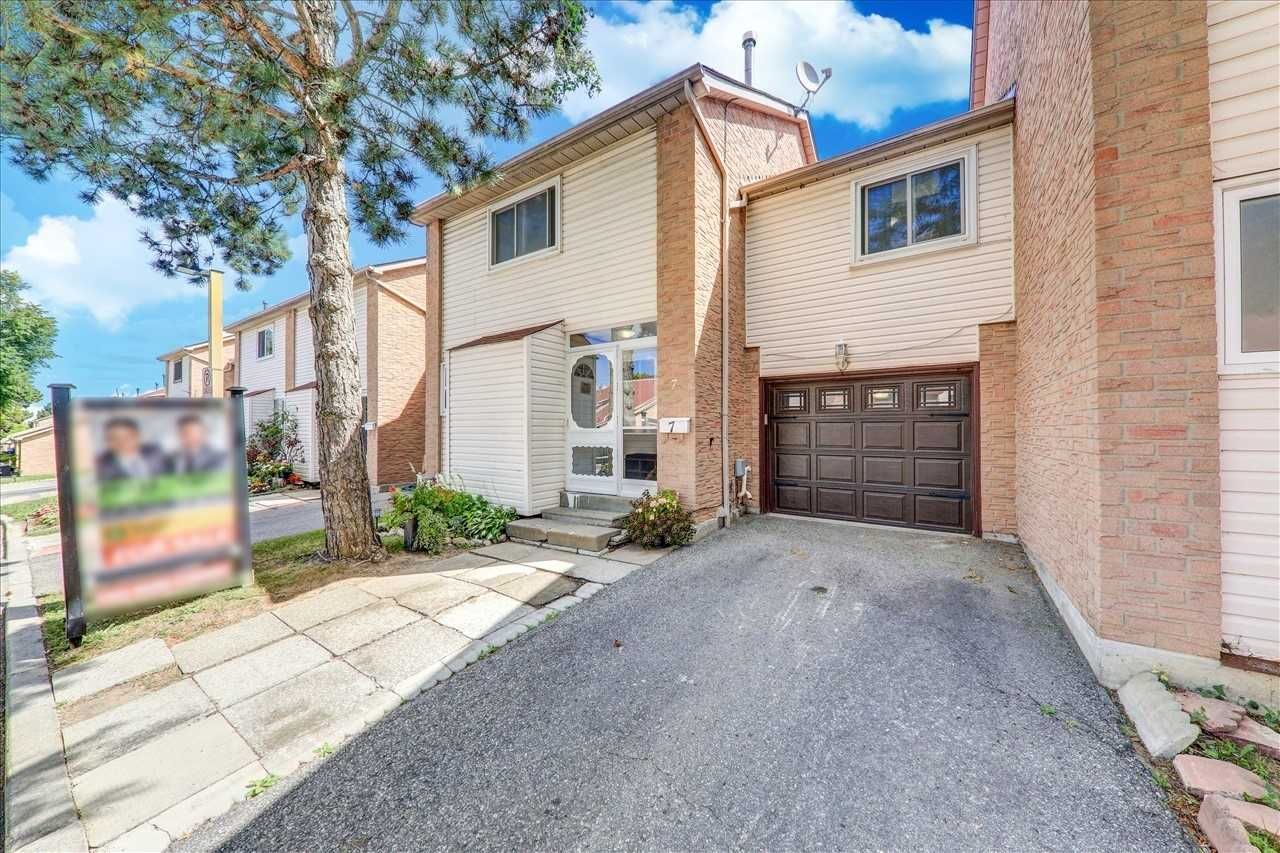 151 Wickson Tr 151 & 161 Wickson Trail Townhomes 4 Beds + Den 3