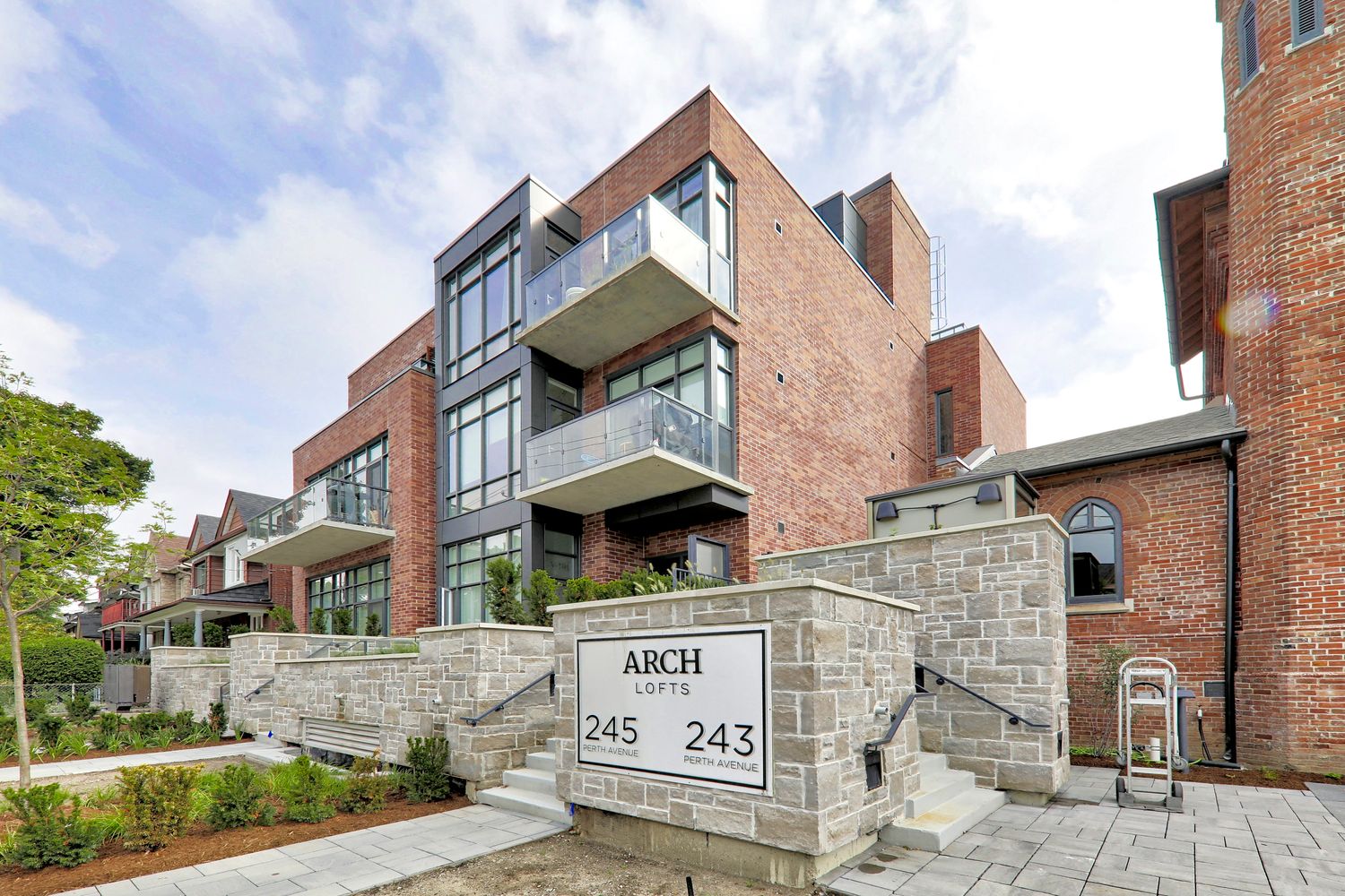 245 Perth Avenue. Arch Lofts is located in  West End, Toronto - image #1 of 5