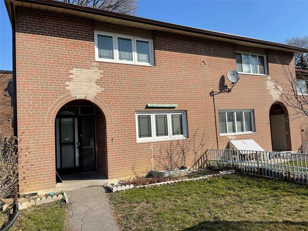 73 Driftwood Avenue Townhouses