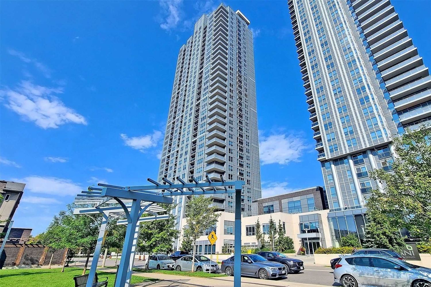 275 Village Green Square. Avani 2 at Metrogate Condos is located in  Scarborough, Toronto - image #1 of 2