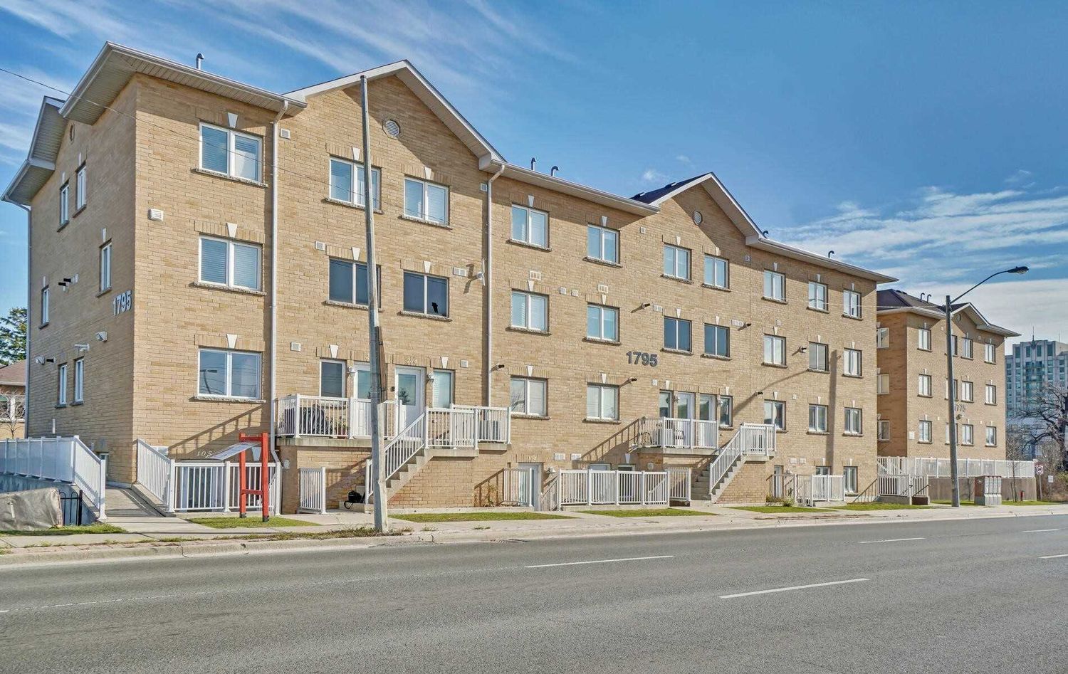 1775-1795 Markham Road. Markham Gates Townhomes is located in  Scarborough, Toronto - image #1 of 2