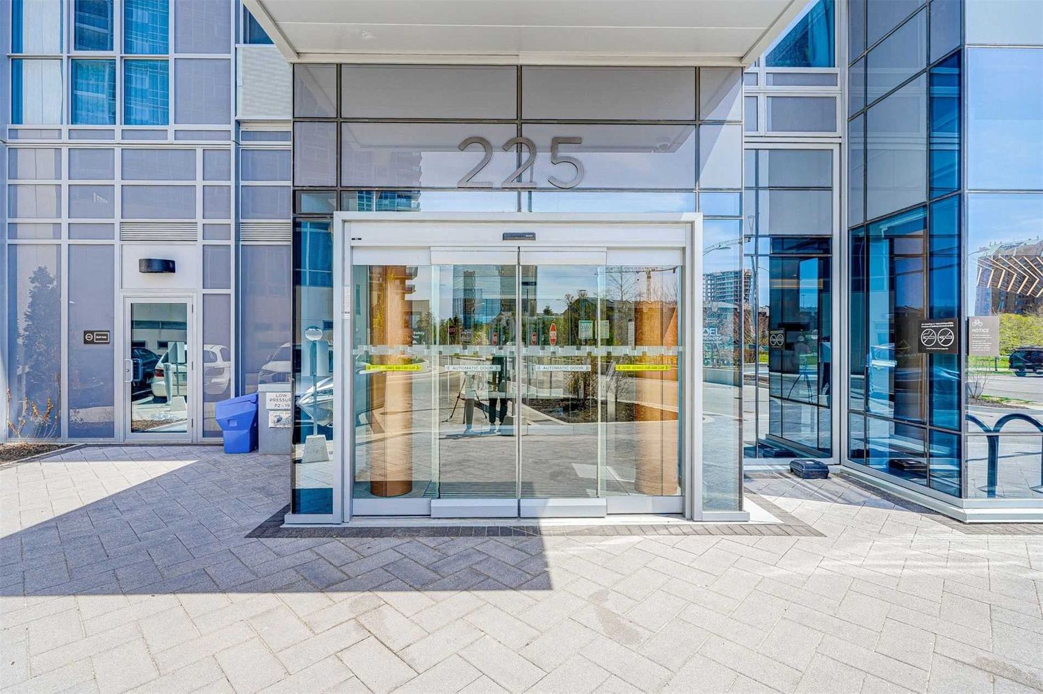 225 Village Green Square. Selene at Metrogate Condos is located in  Scarborough, Toronto - image #3 of 3
