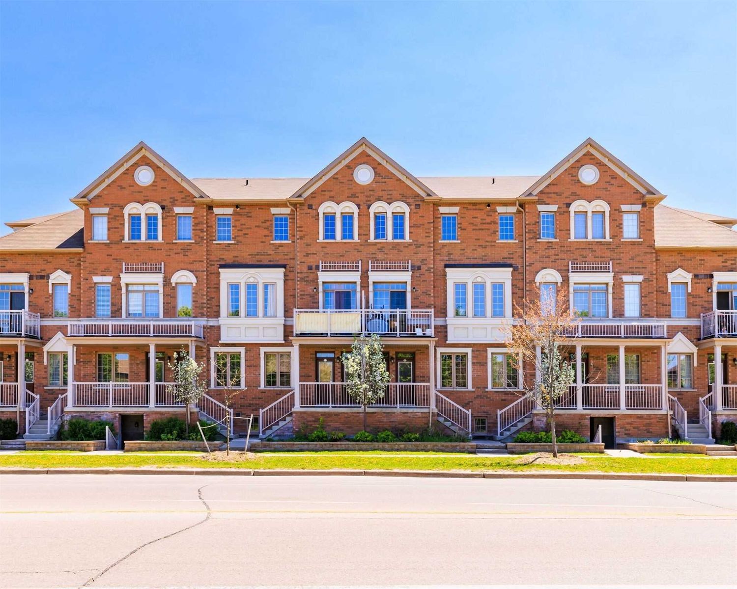 180 Howden Boulevard. Howden Woods Townhomes is located in  Brampton, Toronto - image #1 of 2