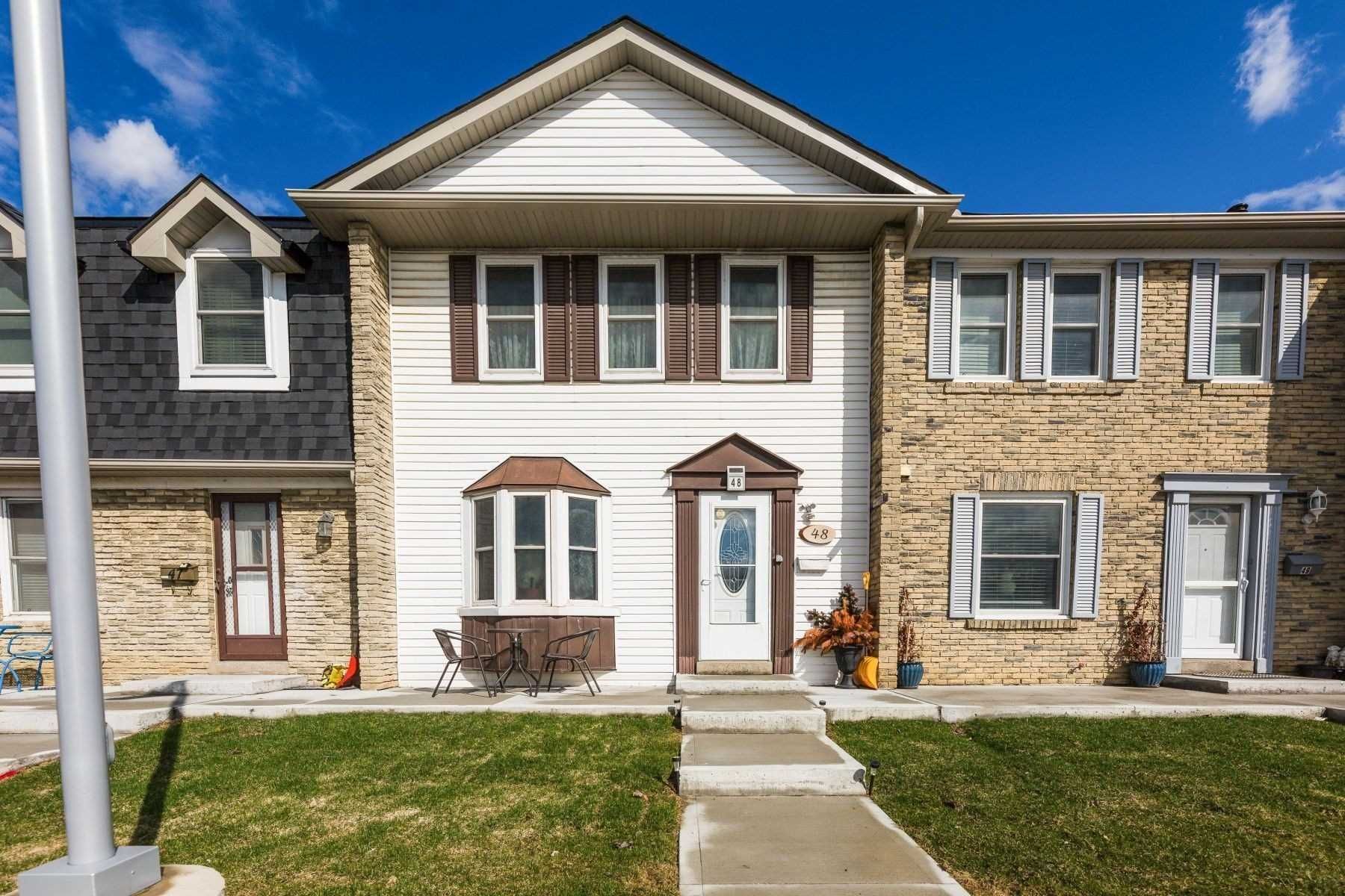 900 Central Park Dr 900 Central Park Drive Townhomes 3 Beds + Den