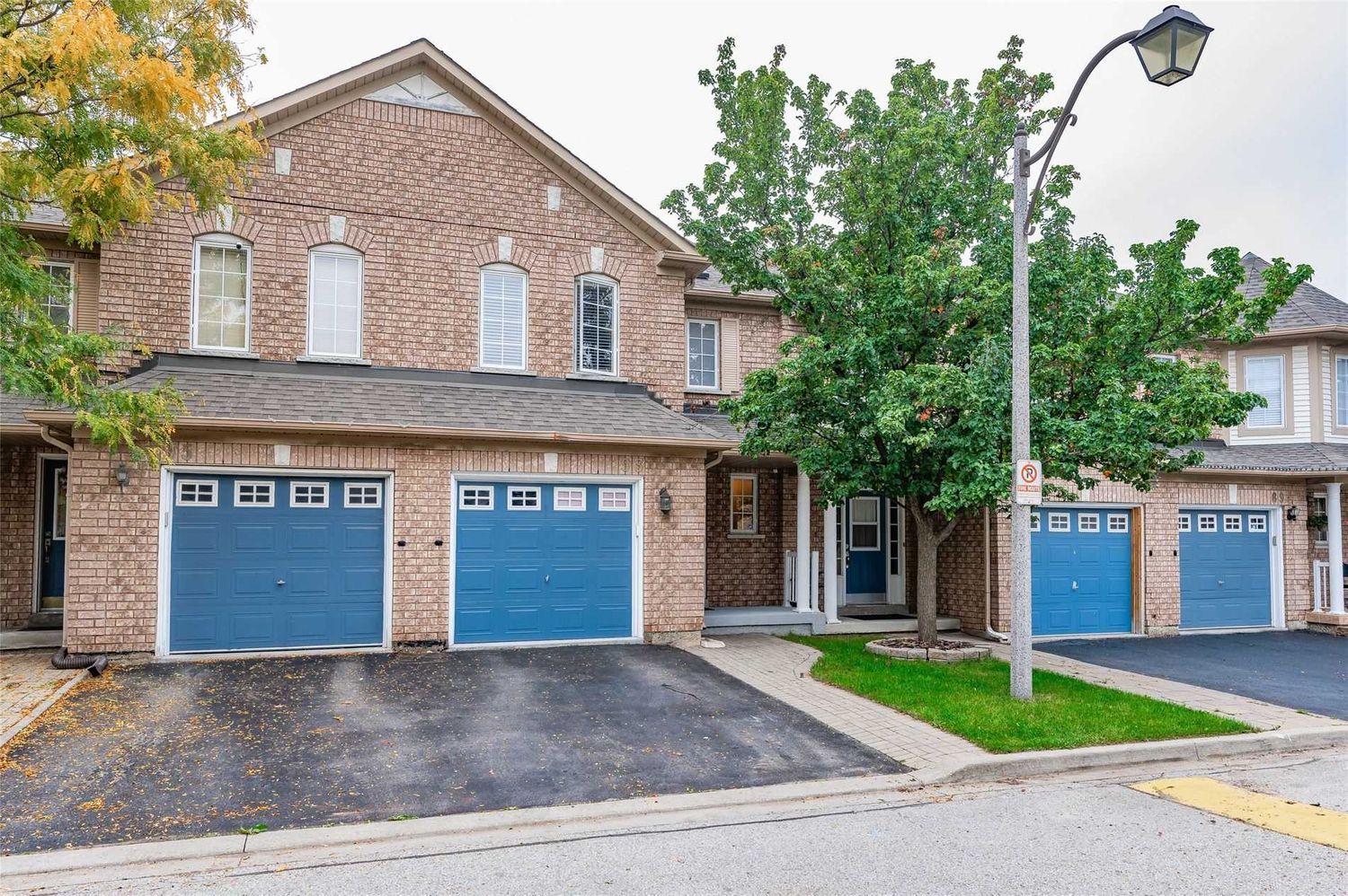 9900 McLaughlin Road N. 9900 Mclaughlin Rd Townhomes is located in  Brampton, Toronto - image #1 of 2