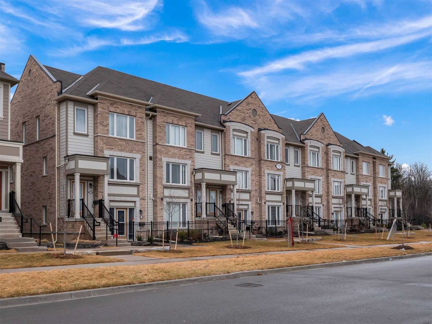 1 Beckenrose Court. Beckenrose Court Townhomes is located in  Brampton, Toronto - image #1 of 2