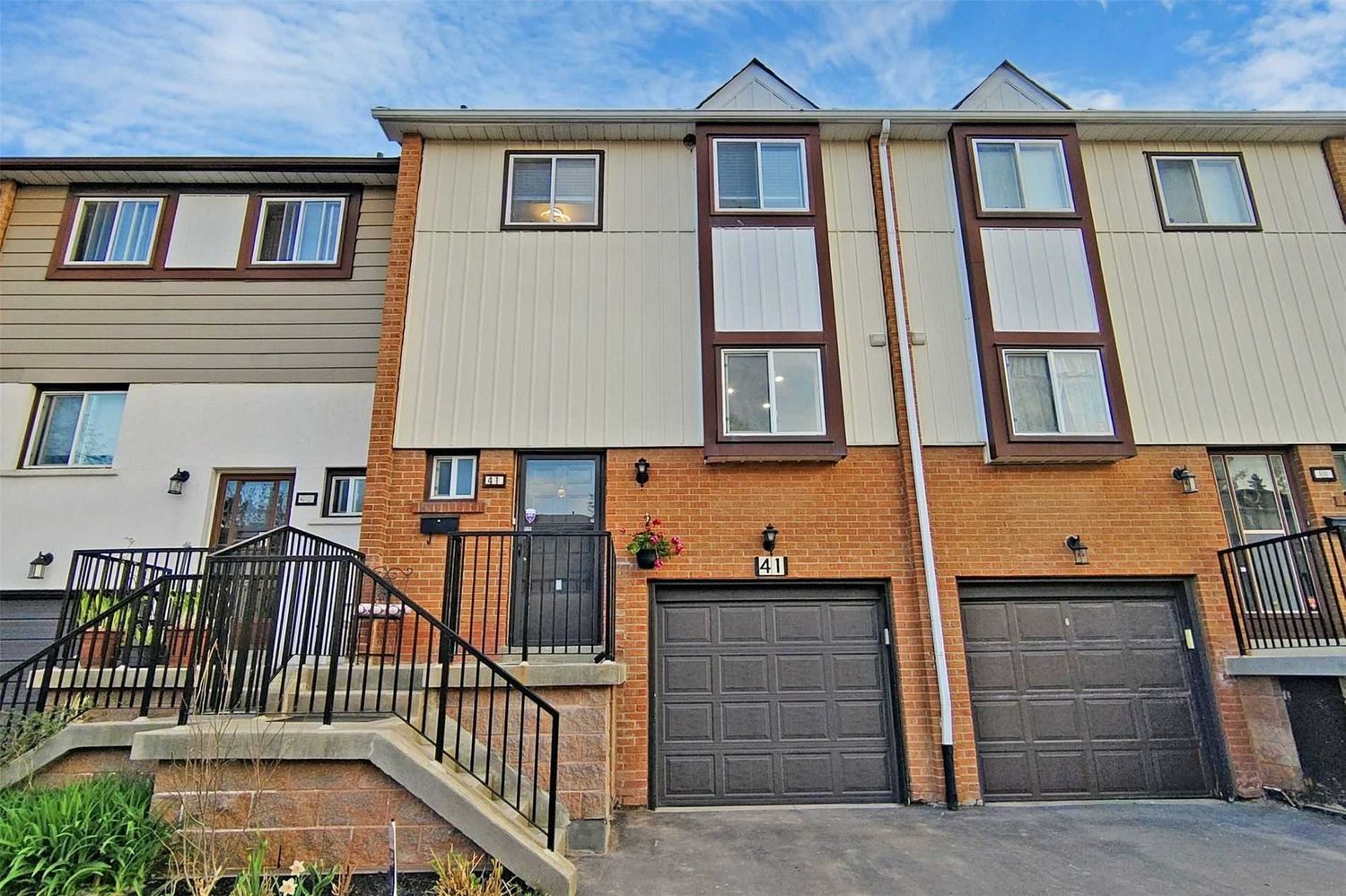 1-104 Moregate Crescent. Moregate Crescent Townhomes is located in  Brampton, Toronto - image #2 of 2